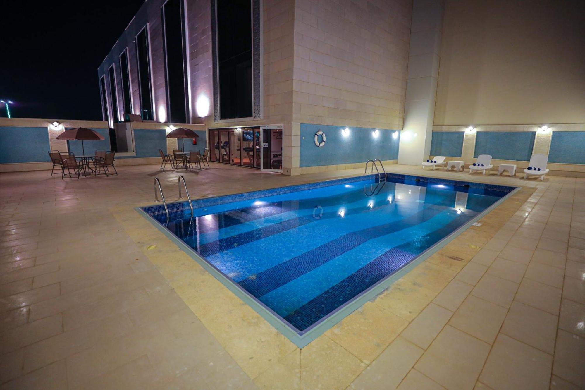 Cheerful Al Waha Unayzah Hotel Unaizah Buitenkant foto