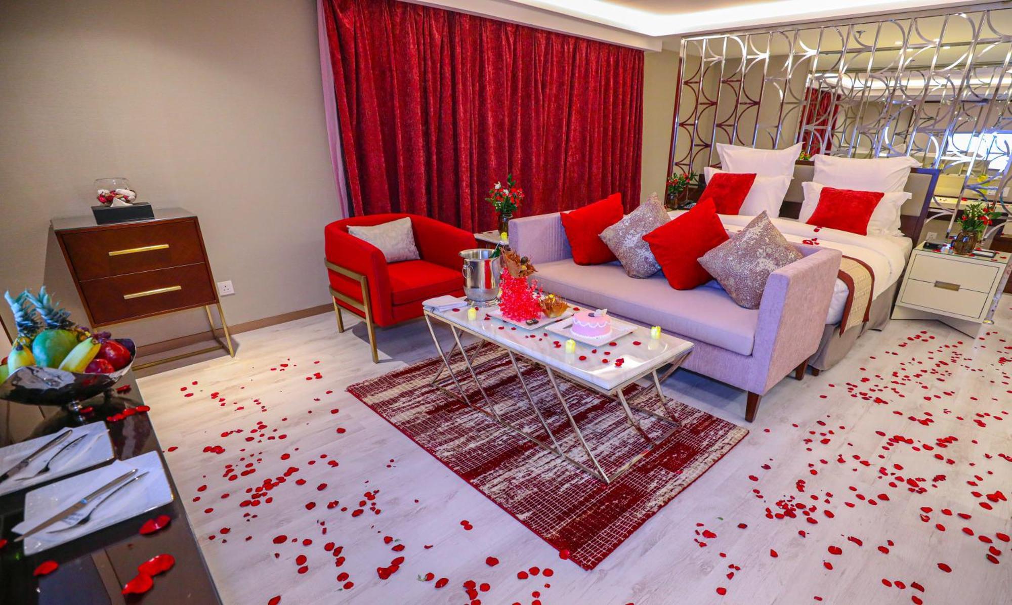 Cheerful Al Waha Unayzah Hotel Unaizah Buitenkant foto